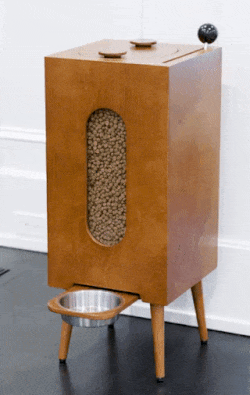Dog Feeder - Houndsy Kibble Dispenser